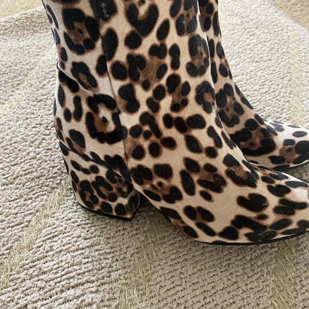 Leopard Booties - Picture 2 of 3